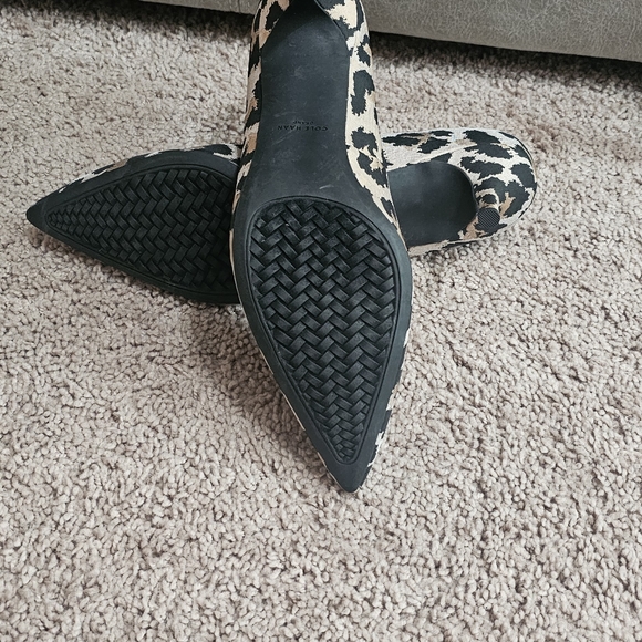 Cole Haan Print heels - Picture 2 of 2